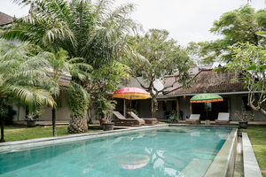  VILLA NYAMAN 