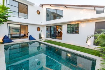  VILLA DONA 