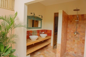 VILLA KODOLOLO 