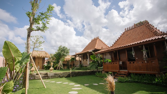  VILLA KODOLOLO 