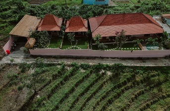  VILLA KODOLOLO 
