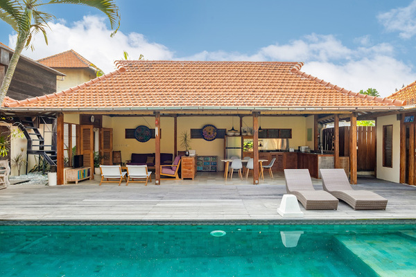  VILLA ALIF 