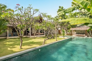  VILLA KAYUSTEPH 