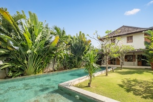  VILLA KAYUSTEPH 