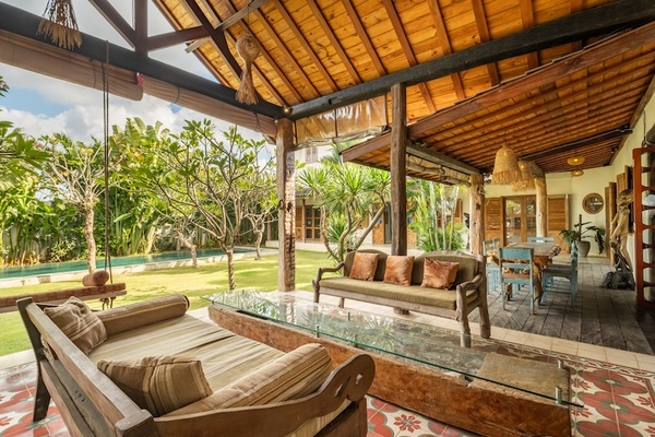  VILLA KAYUSTEPH 