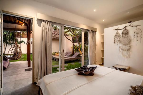  VILLA SENANG 