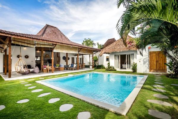  VILLA SENANG 