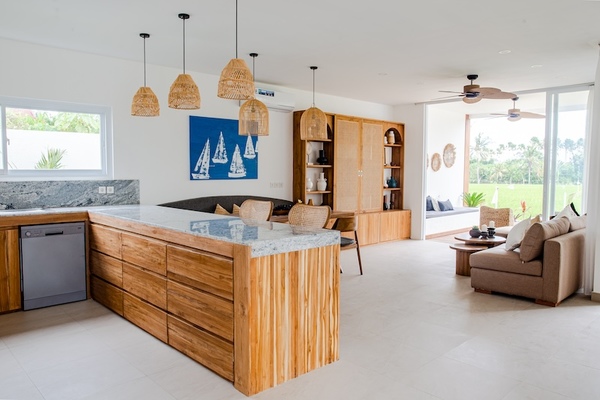  VILLA WHITE KEDUNGU 