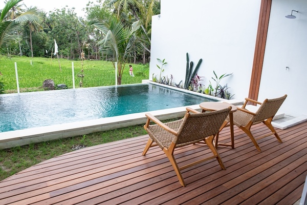  VILLA WHITE KEDUNGU 