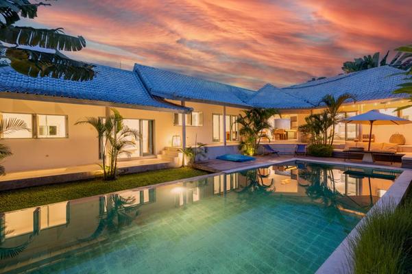  VILLA SAWAH BIRU 
