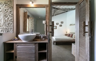  VILLA GREGOS 