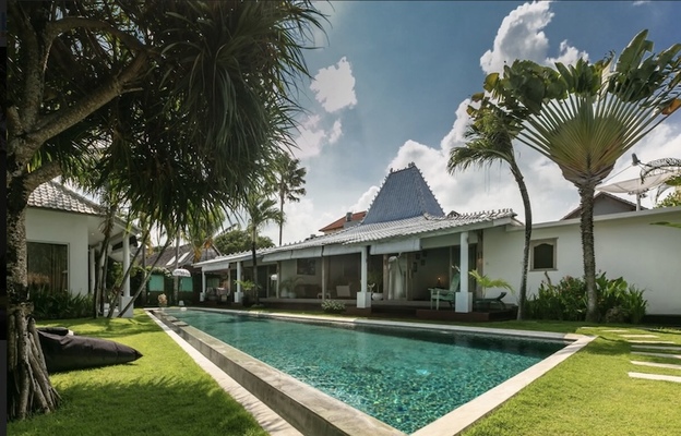  VILLA GREGOS 