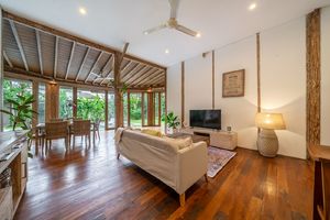  VILLA MANUKAYU 