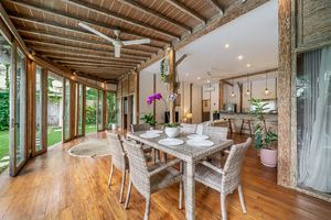  VILLA MANUKAYU 