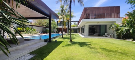  VILLA METIS 