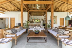  VILLA CHARLY 
