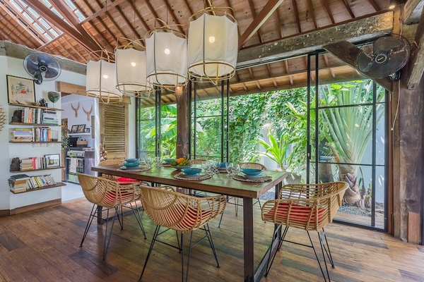  VILLA KAYULAMA UMALAS 