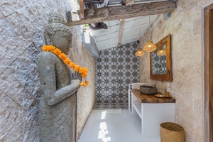  VILLA KAYULAMA UMALAS 