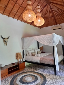  VILLA KAYULAMA UMALAS 