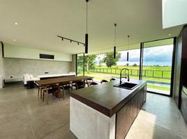  VILLA CALKABA 
