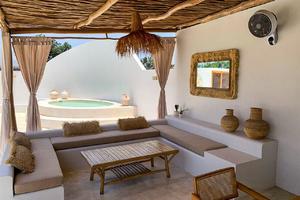  VILLA CEPAKA WOU 