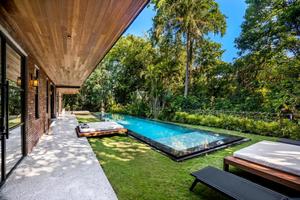  VILLA JULY 