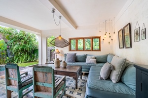  VILLA KAYU CUPEK 2 