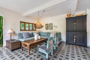  VILLA KAYU CUPEK 2 