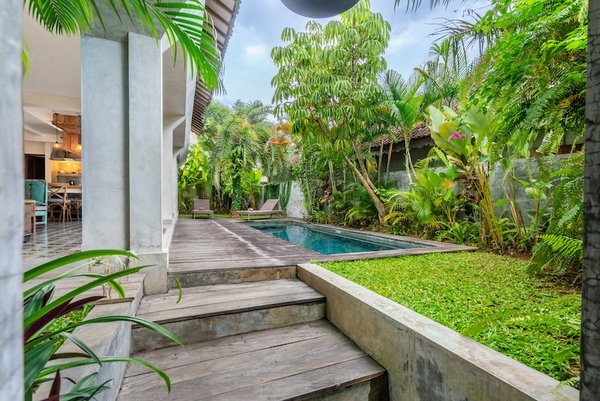  VILLA KAYU CUPEK 2 