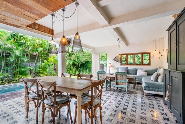 VILLA KAYU CUPEK 2 