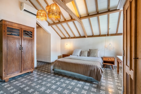  VILLA KAYU CUPEK 2 