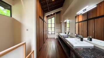  VILLA HITAM 