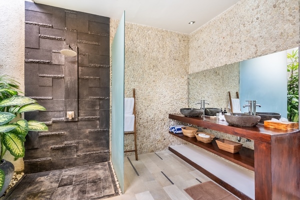  VILLA ATHENA 