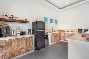  VILLA ATHENA 
