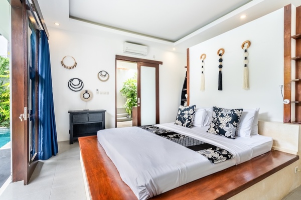  VILLA ATHENA 