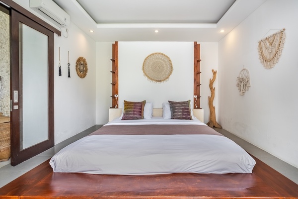  VILLA ATHENA 