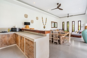  VILLA ATHENA 