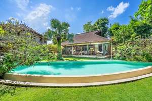 VILLA LANTAI UMALAS 