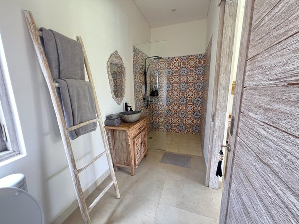  4-BEDROOM VILLA CANGGU 