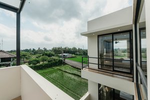  VILLA KEDUNGU 